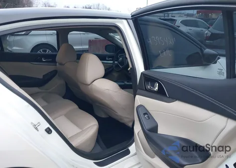 2016 Nissan Maxima 3.5 S z USA, uszkodzony, nr VIN 1N4AA6AP6GC405522